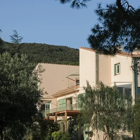 Guest house Mas Elancia
